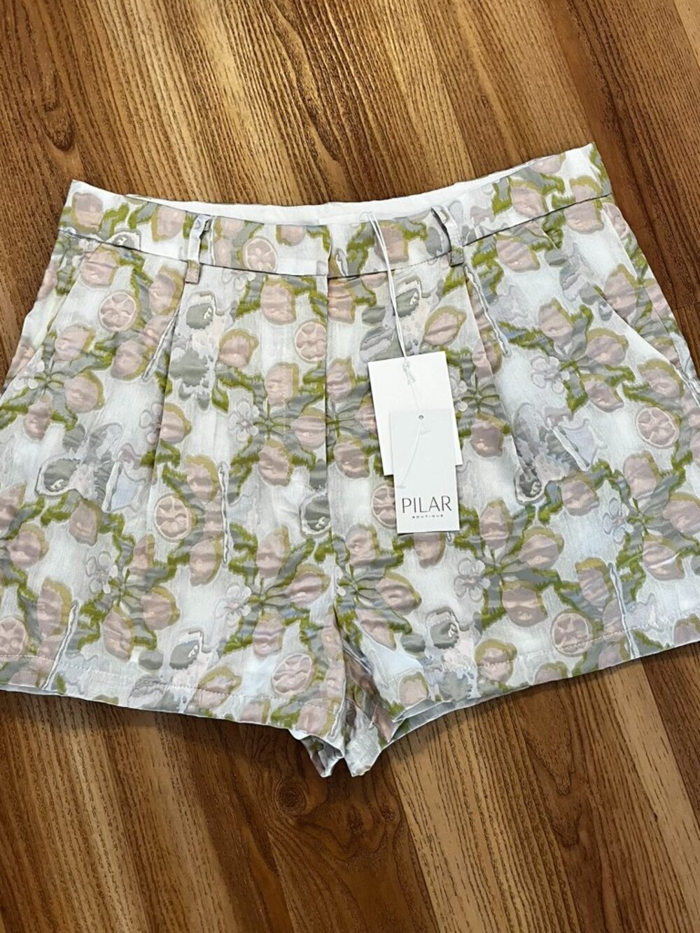 Aureum Woman's Jacquard Floral High-Rise Shorts Sz Lr